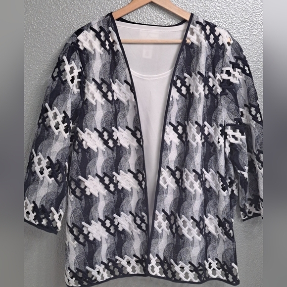 Alfred Dunner Lattice & Embroidered Open Jacket   Size 2X - Picture 7 of 10